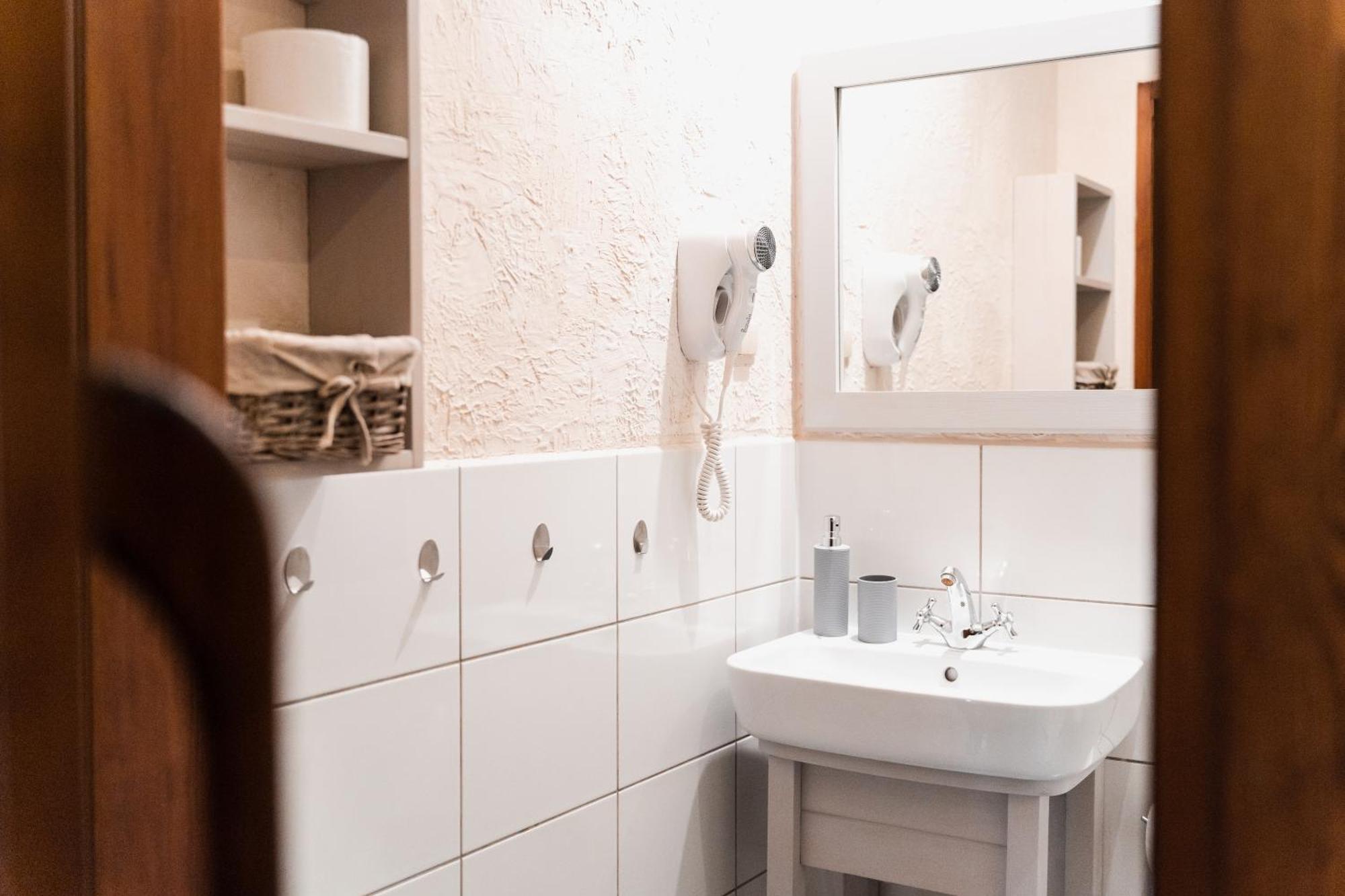 Karczma Zacisze Bed & Breakfast Krutyń Eksteriør bilde