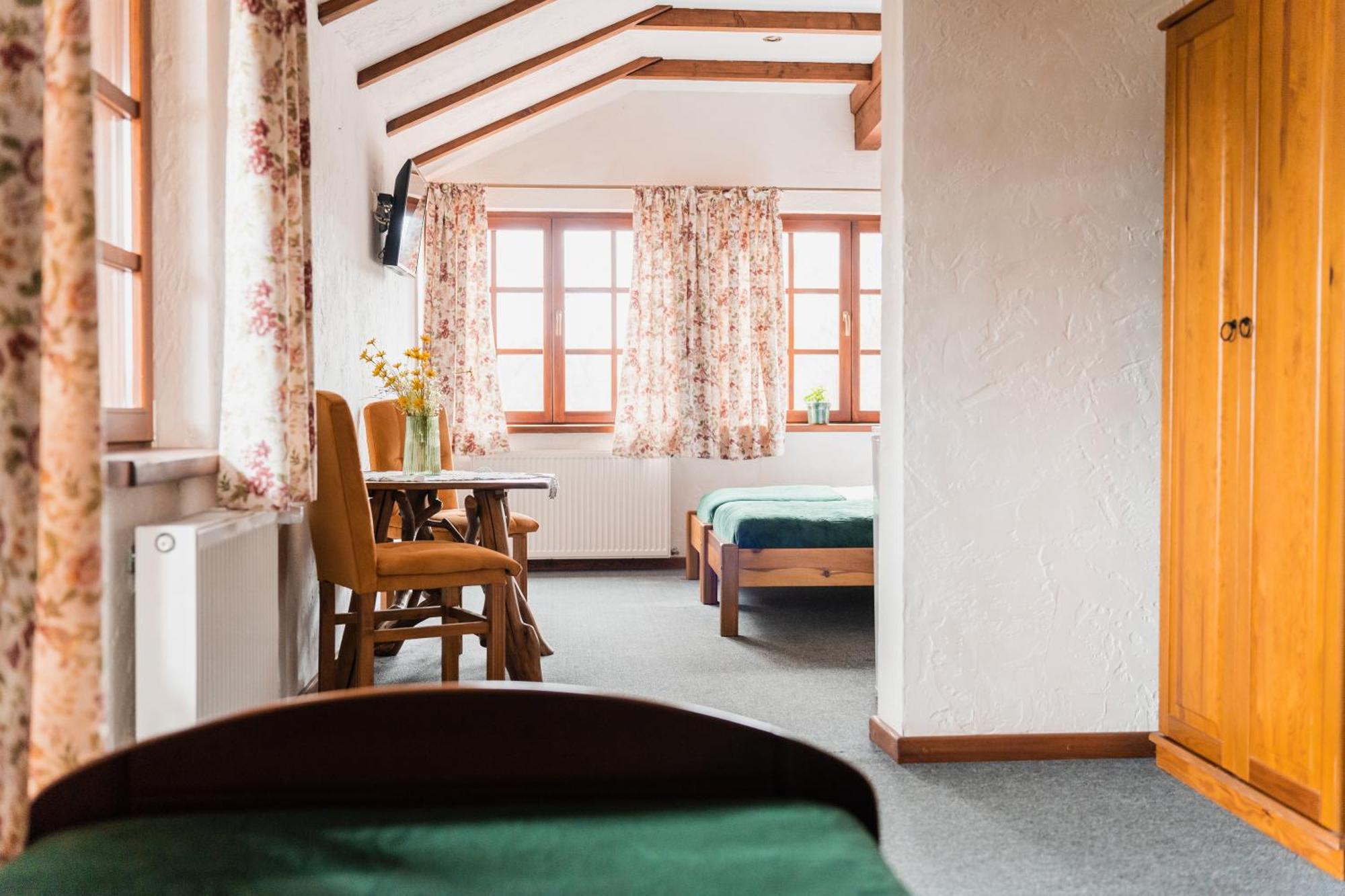 Karczma Zacisze Bed & Breakfast Krutyń Eksteriør bilde