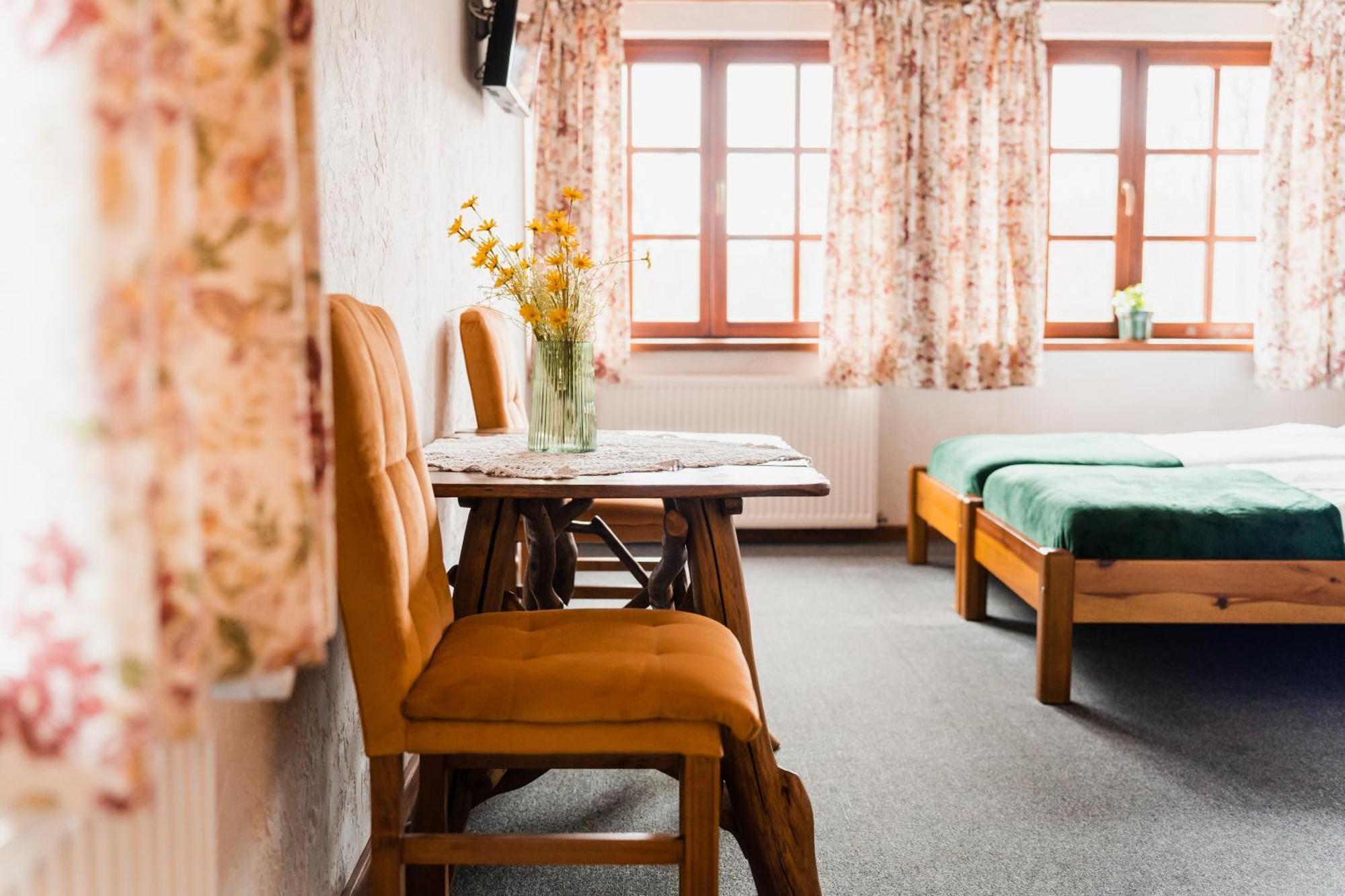 Karczma Zacisze Bed & Breakfast Krutyń Eksteriør bilde